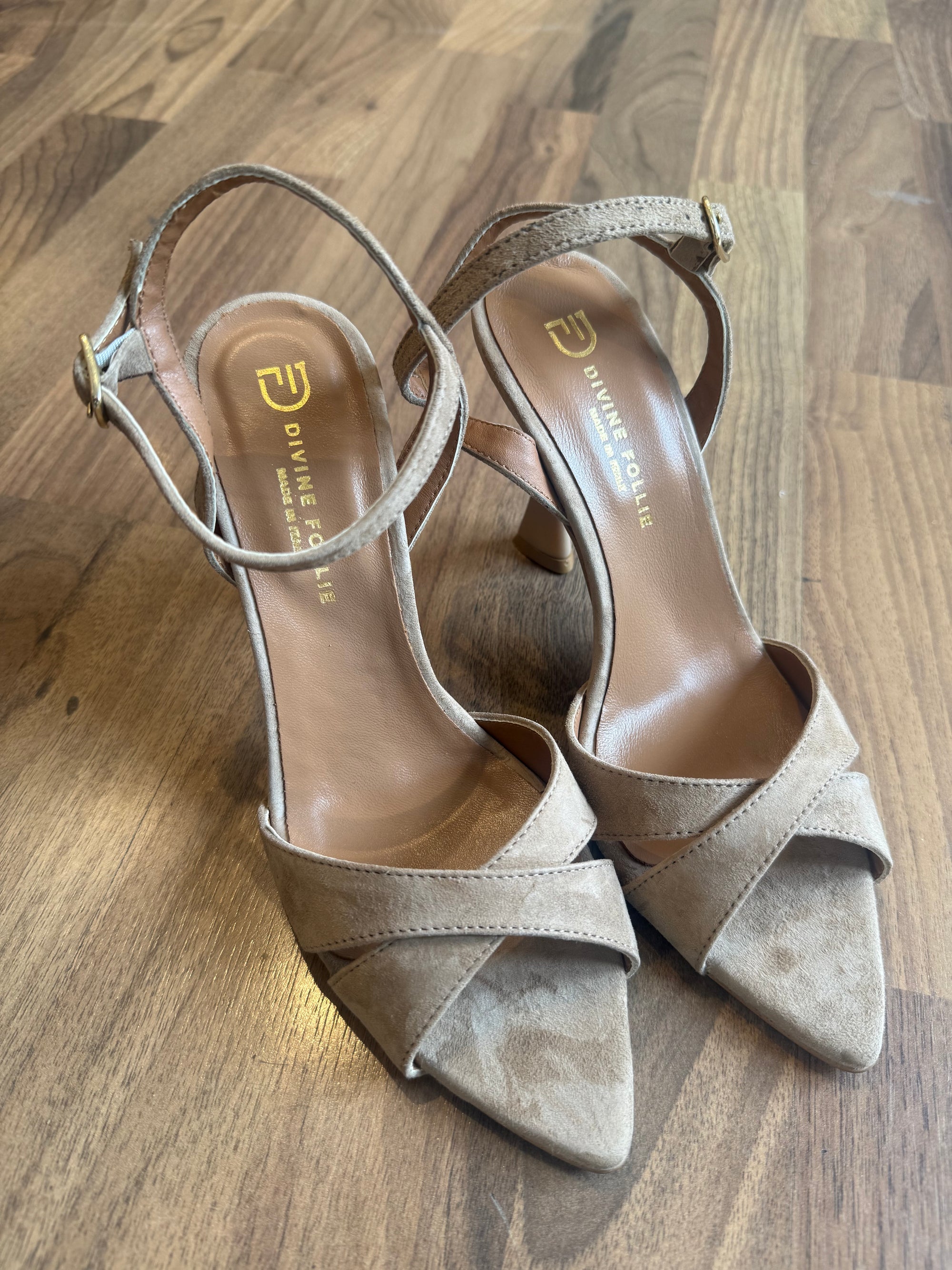 Sandalo Divine Follie F105