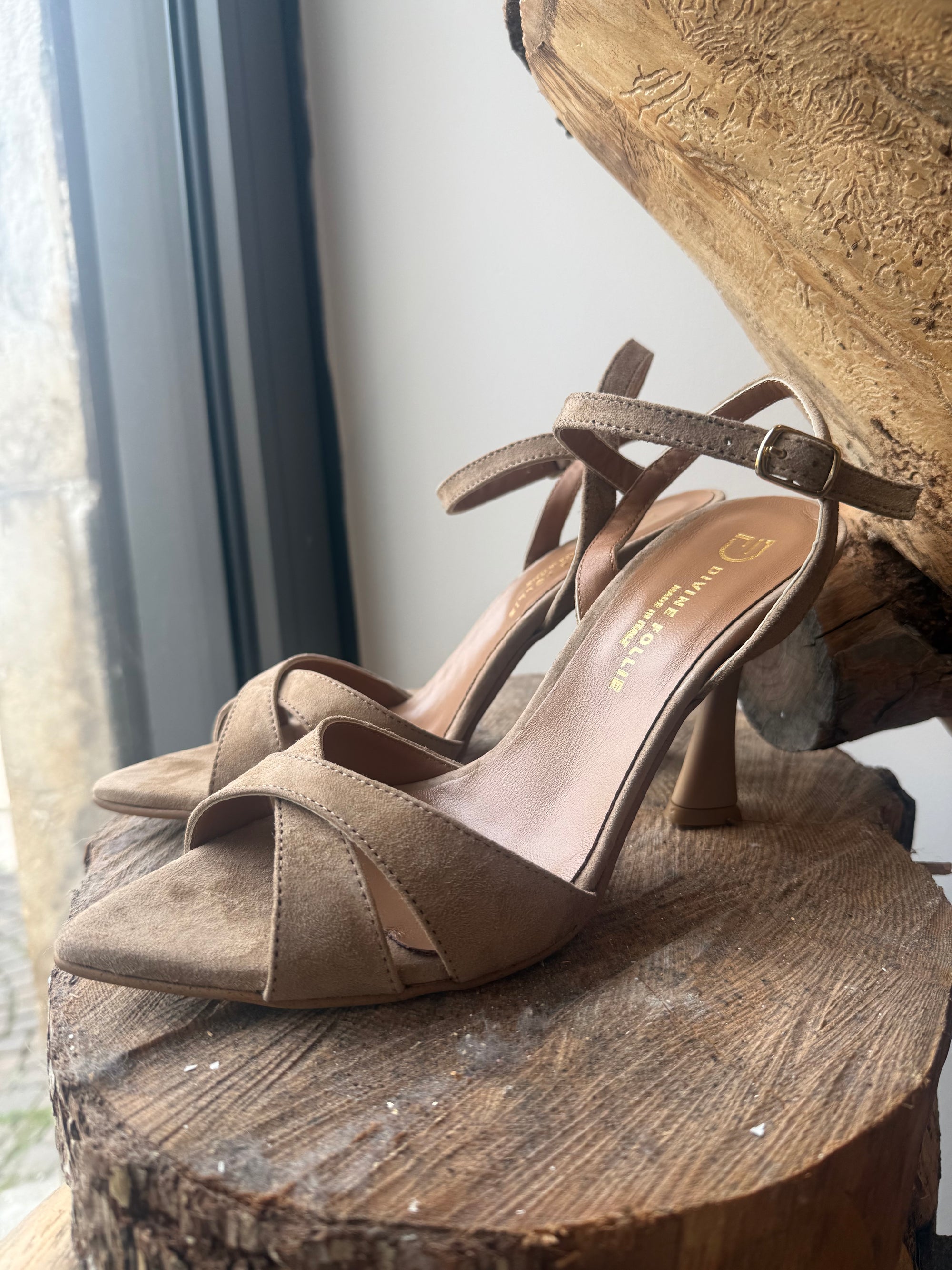 Sandalo Divine Follie F105