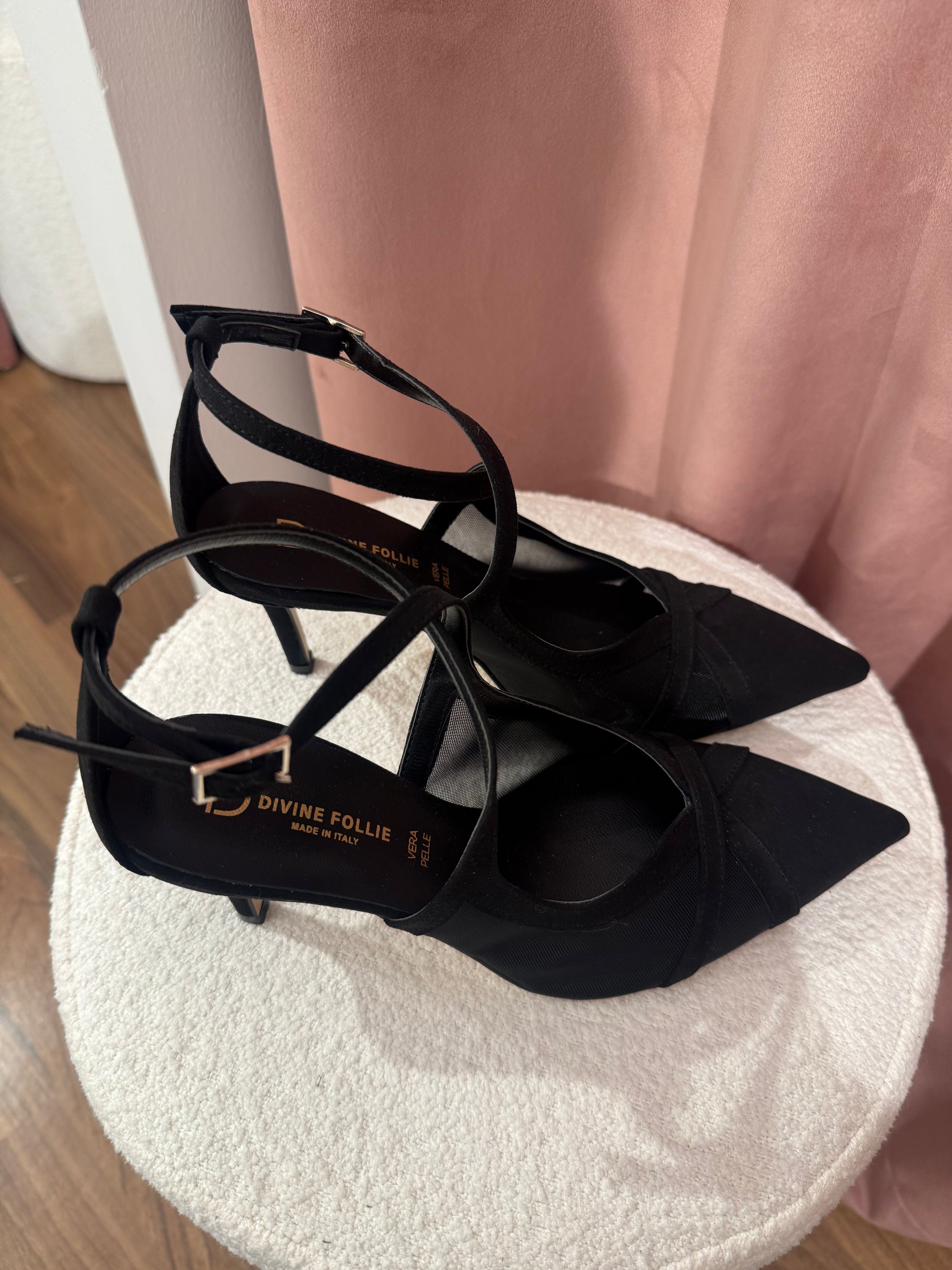 Decollete Divine Follie 7058